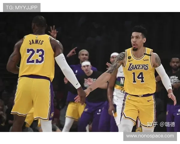 铁林调侃湖人进攻节奏太快称接球如接手榴弹必须立刻出手